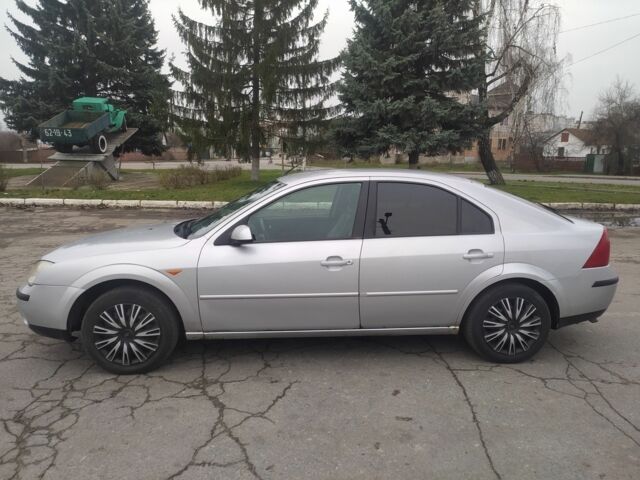 Серый Форд Мондео, объемом двигателя 1.8 л и пробегом 360 тыс. км за 3150 $, фото 5 на Automoto.ua