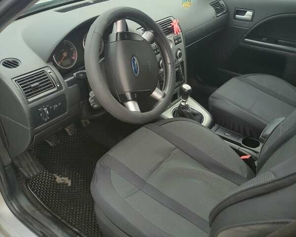 Серый Форд Мондео, объемом двигателя 2 л и пробегом 314 тыс. км за 2700 $, фото 7 на Automoto.ua