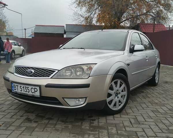 Серый Форд Мондео, объемом двигателя 2 л и пробегом 314 тыс. км за 2700 $, фото 9 на Automoto.ua