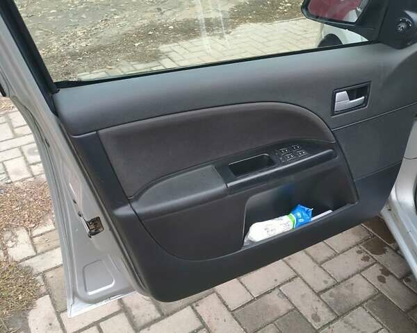 Серый Форд Мондео, объемом двигателя 2 л и пробегом 314 тыс. км за 2700 $, фото 19 на Automoto.ua