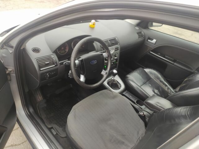 Серый Форд Мондео, объемом двигателя 1.8 л и пробегом 360 тыс. км за 3150 $, фото 11 на Automoto.ua