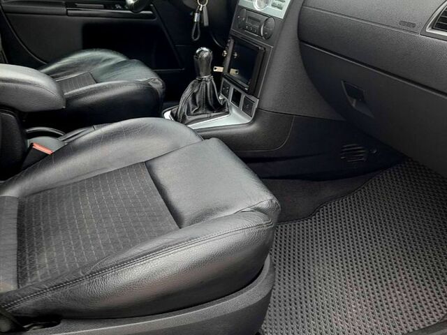 Сірий Форд Мондео, об'ємом двигуна 2 л та пробігом 0 тис. км за 3400 $, фото 6 на Automoto.ua