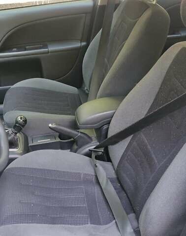 Форд Мондео 2003 в Сумах на Automoto.ua Серый Форд Мондео, объемом двигателя 1.8 л и пробегом 245 тыс. км за 4500 $, фото 1 на Automoto.ua