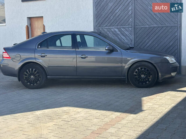 Сірий Форд Мондео, об'ємом двигуна 2 л та пробігом 324 тис. км за 3300 $, фото 5 на Automoto.ua