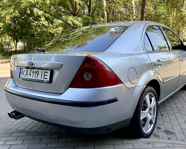 Сірий Форд Мондео, об'ємом двигуна 1.8 л та пробігом 269 тис. км за 5200 $, фото 10 на Automoto.ua