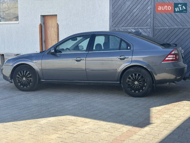 Сірий Форд Мондео, об'ємом двигуна 2 л та пробігом 324 тис. км за 3300 $, фото 9 на Automoto.ua