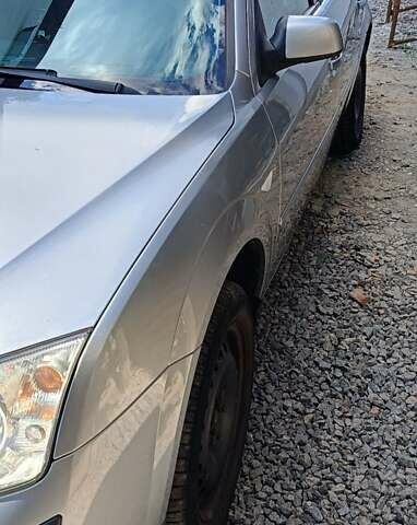 Сірий Форд Мондео, об'ємом двигуна 1.8 л та пробігом 226 тис. км за 4100 $, фото 9 на Automoto.ua