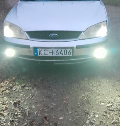 Сірий Форд Мондео, об'ємом двигуна 2 л та пробігом 337 тис. км за 1000 $, фото 2 на Automoto.ua
