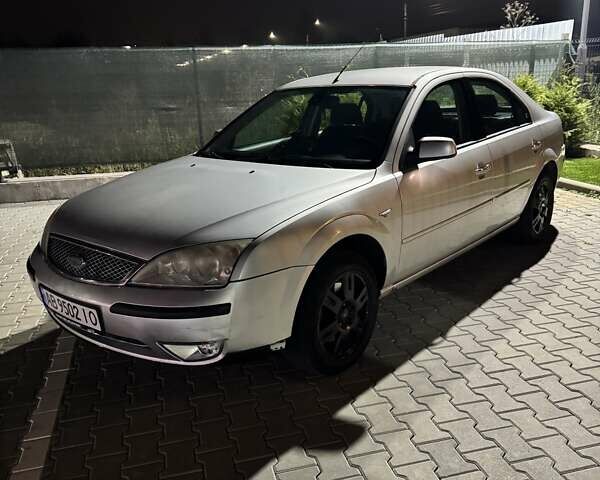 Серый Форд Мондео, объемом двигателя 1.8 л и пробегом 298 тыс. км за 4000 $, фото 2 на Automoto.ua