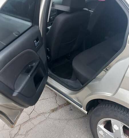 Форд Мондео 2004 в Киеве на Automoto.ua Серый Форд Мондео, объемом двигателя 2 л и пробегом 370 тыс. км за 3300 $, фото 6 на Automoto.ua