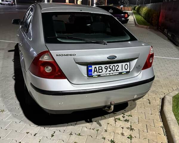 Серый Форд Мондео, объемом двигателя 1.8 л и пробегом 298 тыс. км за 4000 $, фото 3 на Automoto.ua