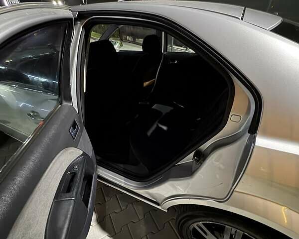 Серый Форд Мондео, объемом двигателя 1.8 л и пробегом 298 тыс. км за 4000 $, фото 8 на Automoto.ua