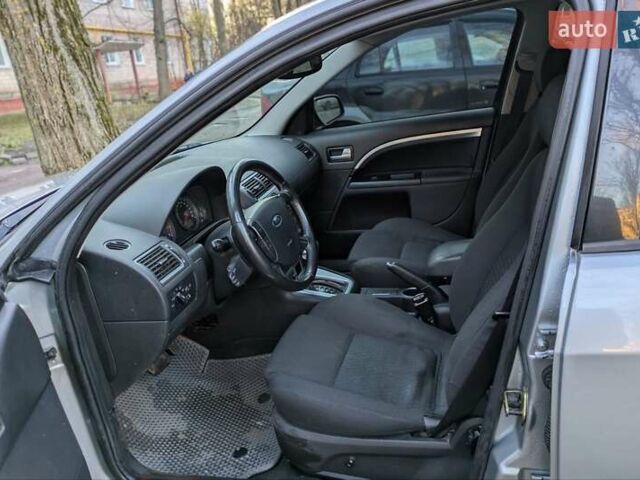 Сірий Форд Мондео, об'ємом двигуна 2 л та пробігом 271 тис. км за 3900 $, фото 7 на Automoto.ua