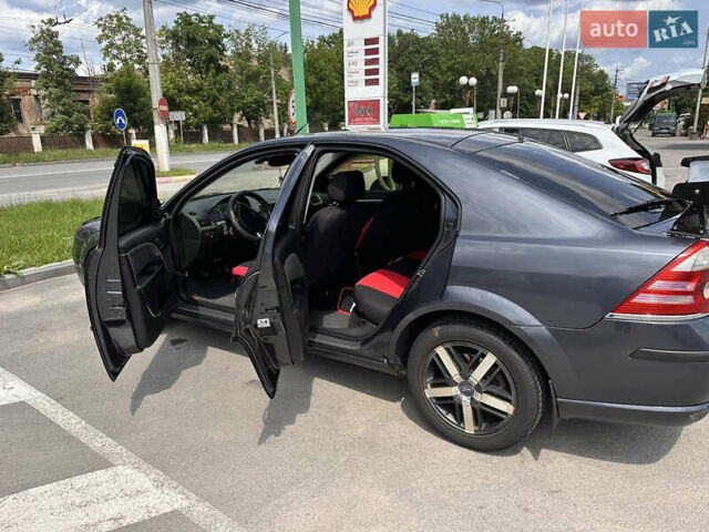 Серый Форд Мондео, объемом двигателя 2 л и пробегом 284 тыс. км за 4500 $, фото 3 на Automoto.ua