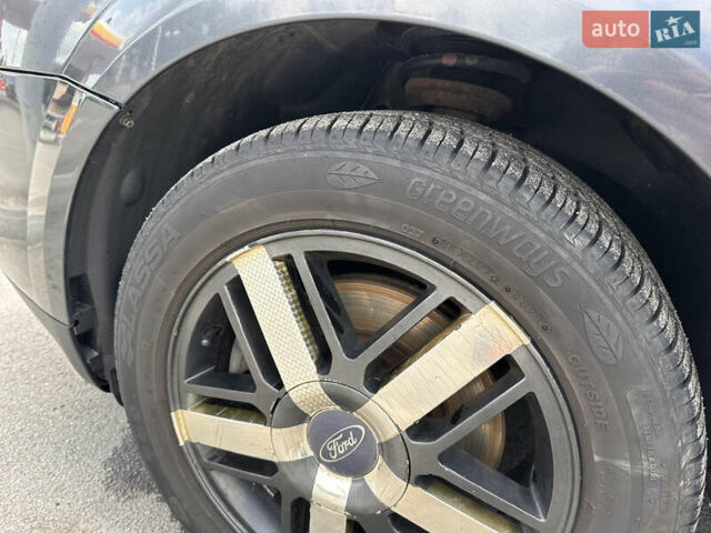 Серый Форд Мондео, объемом двигателя 2 л и пробегом 284 тыс. км за 4500 $, фото 5 на Automoto.ua