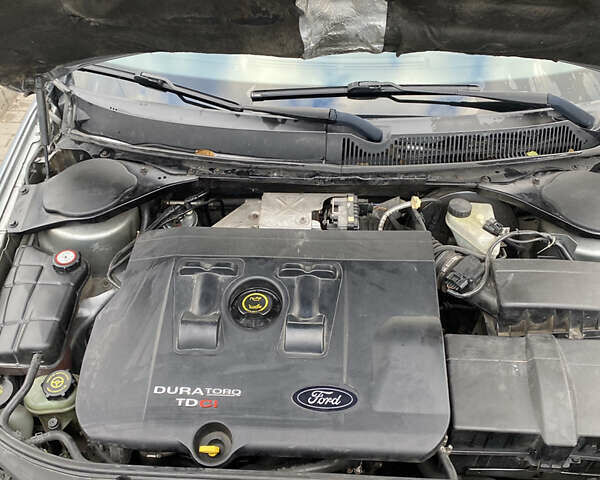 Форд Мондео 2006 в Тернополе на Automoto.ua Серый Форд Мондео, объемом двигателя 2 л и пробегом 249 тыс. км за 5100 $, фото 26 на Automoto.ua