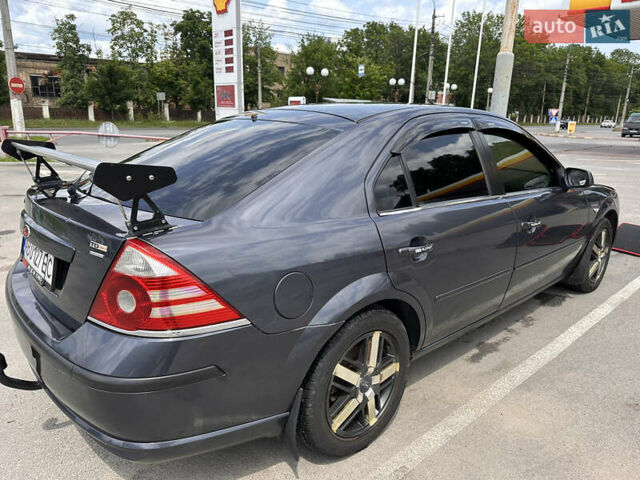 Серый Форд Мондео, объемом двигателя 2 л и пробегом 284 тыс. км за 4500 $, фото 10 на Automoto.ua