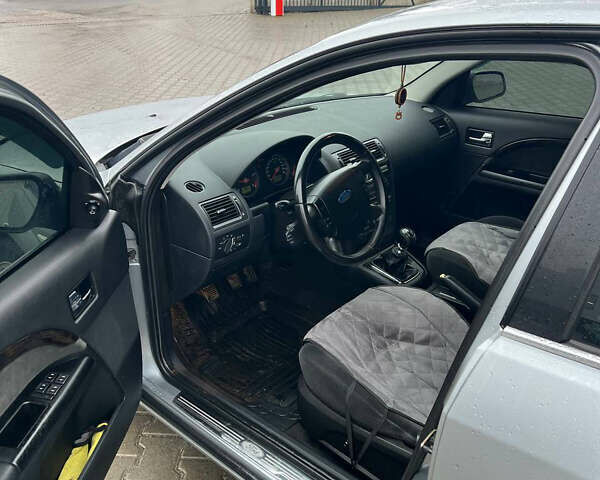 Серый Форд Мондео, объемом двигателя 2 л и пробегом 251 тыс. км за 4850 $, фото 9 на Automoto.ua