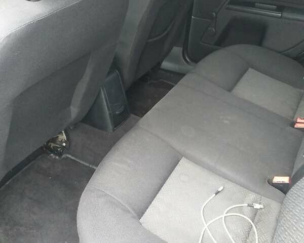 Сірий Форд Мондео, об'ємом двигуна 1.8 л та пробігом 290 тис. км за 1600 $, фото 2 на Automoto.ua