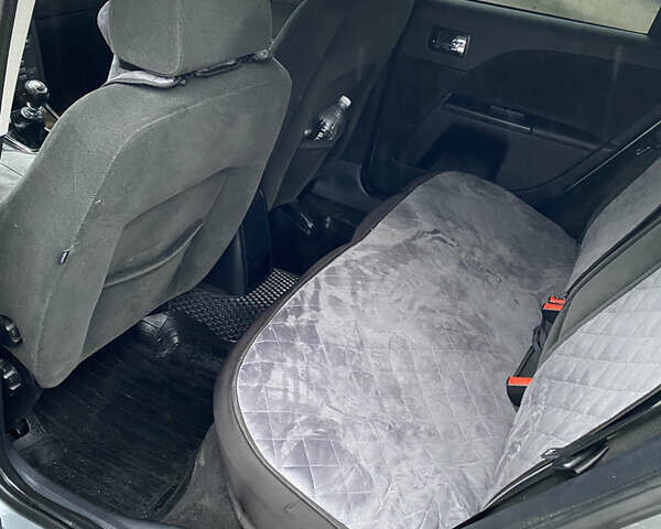 Серый Форд Мондео, объемом двигателя 2 л и пробегом 251 тыс. км за 4850 $, фото 11 на Automoto.ua