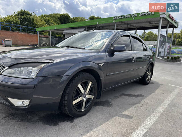 Серый Форд Мондео, объемом двигателя 2 л и пробегом 284 тыс. км за 4500 $, фото 9 на Automoto.ua