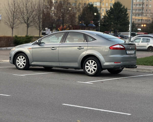 Серый Форд Мондео, объемом двигателя 1.6 л и пробегом 269 тыс. км за 5499 $, фото 10 на Automoto.ua