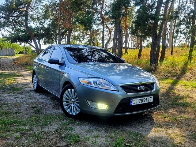 Серый Форд Мондео, объемом двигателя 1.8 л и пробегом 330 тыс. км за 6000 $, фото 3 на Automoto.ua