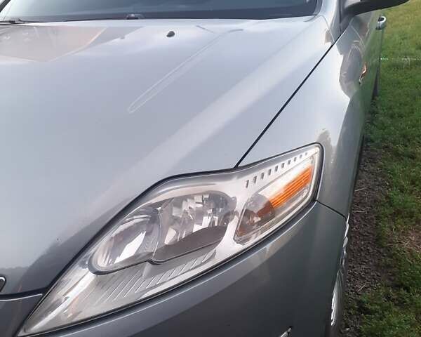 Сірий Форд Мондео, об'ємом двигуна 1.8 л та пробігом 235 тис. км за 6500 $, фото 4 на Automoto.ua