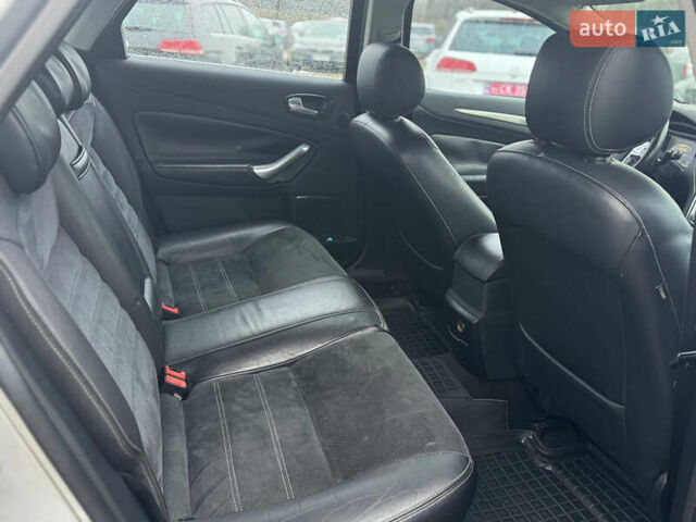 Серый Форд Мондео, объемом двигателя 2 л и пробегом 297 тыс. км за 4999 $, фото 13 на Automoto.ua