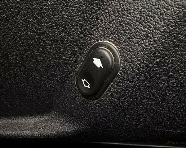 Серый Форд Мондео, объемом двигателя 1.6 л и пробегом 269 тыс. км за 5499 $, фото 40 на Automoto.ua