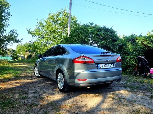 Серый Форд Мондео, объемом двигателя 1.8 л и пробегом 330 тыс. км за 6000 $, фото 6 на Automoto.ua