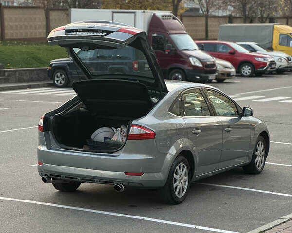 Серый Форд Мондео, объемом двигателя 1.6 л и пробегом 269 тыс. км за 5499 $, фото 19 на Automoto.ua