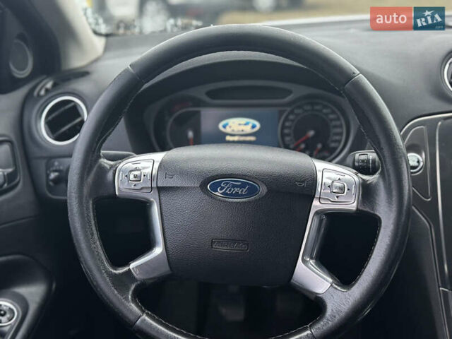 Серый Форд Мондео, объемом двигателя 2 л и пробегом 297 тыс. км за 4999 $, фото 10 на Automoto.ua