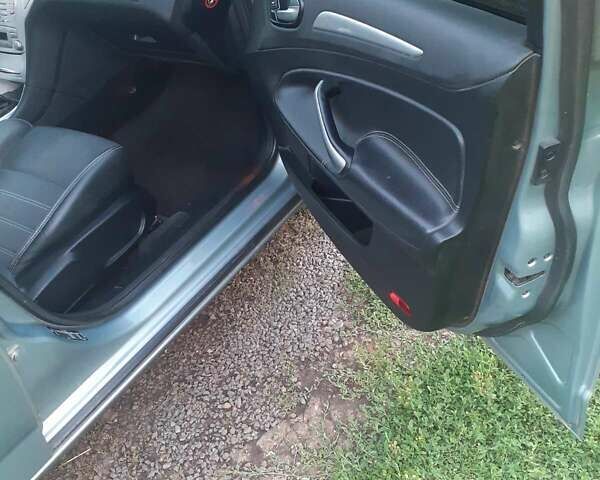 Сірий Форд Мондео, об'ємом двигуна 1.8 л та пробігом 235 тис. км за 6500 $, фото 7 на Automoto.ua