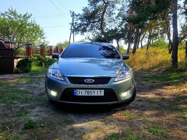 Серый Форд Мондео, объемом двигателя 1.8 л и пробегом 330 тыс. км за 6000 $, фото 2 на Automoto.ua