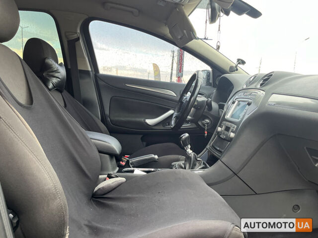 Серый Форд Мондео, объемом двигателя 2 л и пробегом 350 тыс. км за 7600 $, фото 26 на Automoto.ua