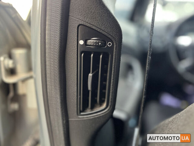 Серый Форд Мондео, объемом двигателя 2 л и пробегом 350 тыс. км за 7600 $, фото 29 на Automoto.ua