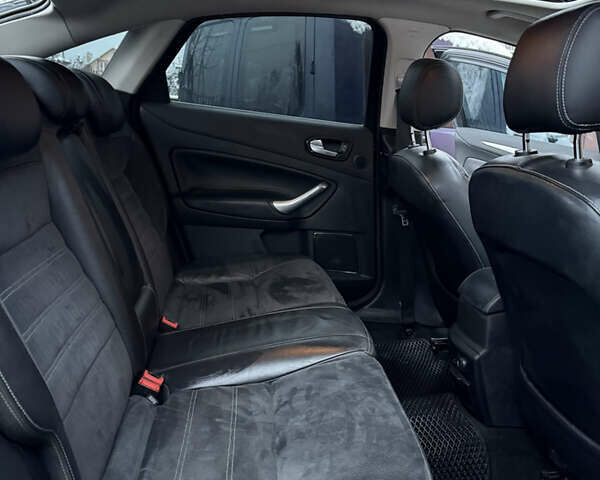 Серый Форд Мондео, объемом двигателя 2 л и пробегом 341 тыс. км за 6100 $, фото 16 на Automoto.ua