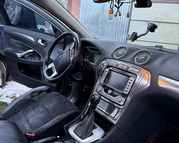 Серый Форд Мондео, объемом двигателя 2 л и пробегом 341 тыс. км за 6100 $, фото 7 на Automoto.ua