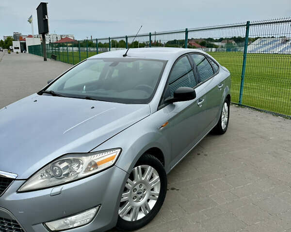 Серый Форд Мондео, объемом двигателя 1.8 л и пробегом 275 тыс. км за 5500 $, фото 7 на Automoto.ua