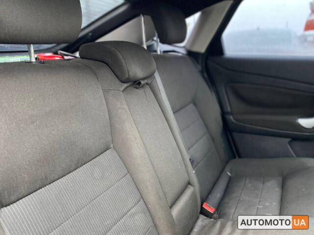 Серый Форд Мондео, объемом двигателя 2 л и пробегом 308 тыс. км за 6700 $, фото 22 на Automoto.ua