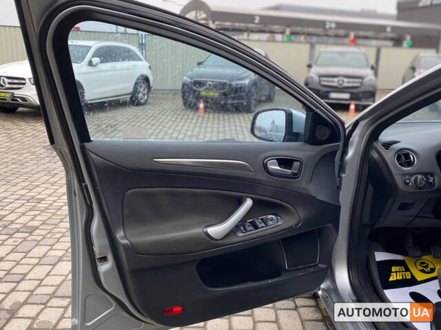 Серый Форд Мондео, объемом двигателя 2 л и пробегом 308 тыс. км за 6700 $, фото 8 на Automoto.ua