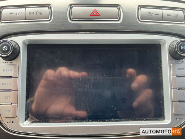 Серый Форд Мондео, объемом двигателя 2 л и пробегом 350 тыс. км за 7600 $, фото 19 на Automoto.ua