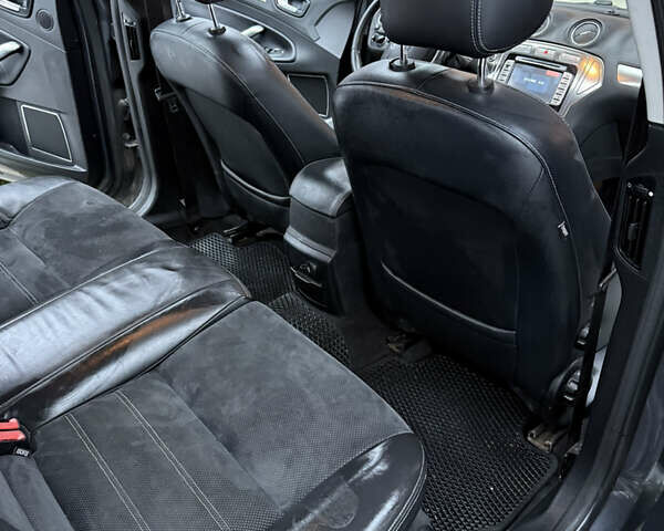 Серый Форд Мондео, объемом двигателя 2 л и пробегом 341 тыс. км за 6100 $, фото 14 на Automoto.ua