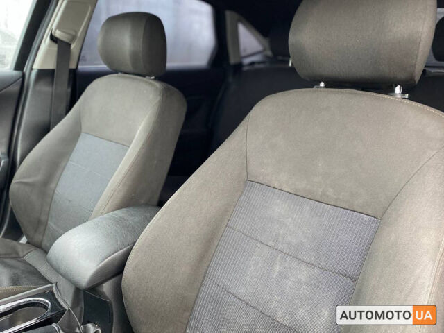 Серый Форд Мондео, объемом двигателя 2 л и пробегом 308 тыс. км за 6700 $, фото 11 на Automoto.ua