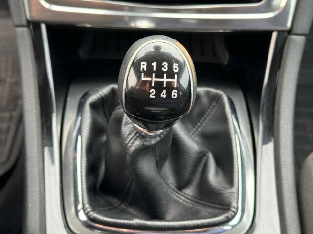 Серый Форд Мондео, объемом двигателя 2 л и пробегом 325 тыс. км за 6590 $, фото 22 на Automoto.ua