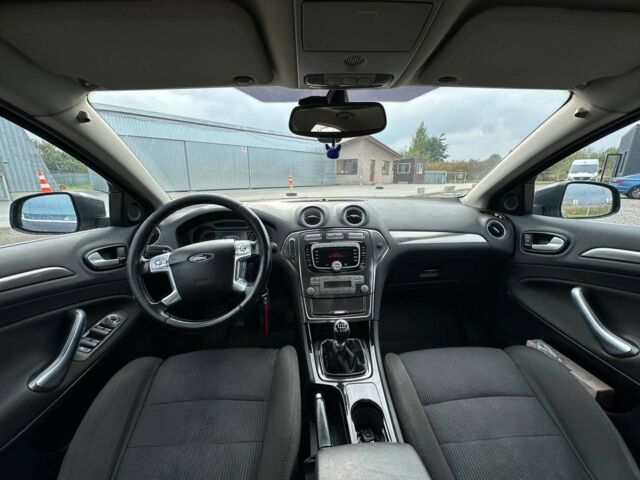 Серый Форд Мондео, объемом двигателя 2 л и пробегом 325 тыс. км за 6590 $, фото 24 на Automoto.ua