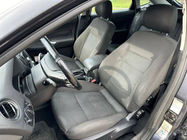 Серый Форд Мондео, объемом двигателя 2 л и пробегом 325 тыс. км за 6590 $, фото 18 на Automoto.ua