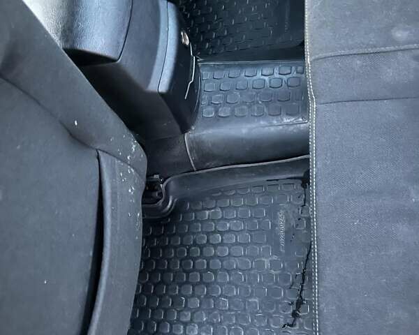 Серый Форд Мондео, объемом двигателя 1.8 л и пробегом 230 тыс. км за 7600 $, фото 7 на Automoto.ua