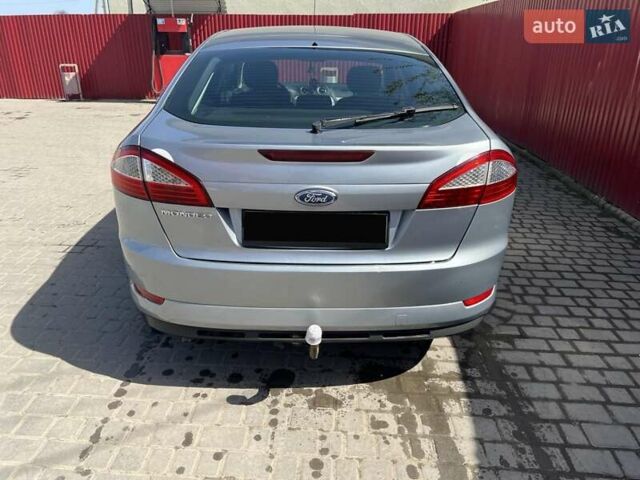 Серый Форд Мондео, объемом двигателя 1.8 л и пробегом 230 тыс. км за 7600 $, фото 3 на Automoto.ua